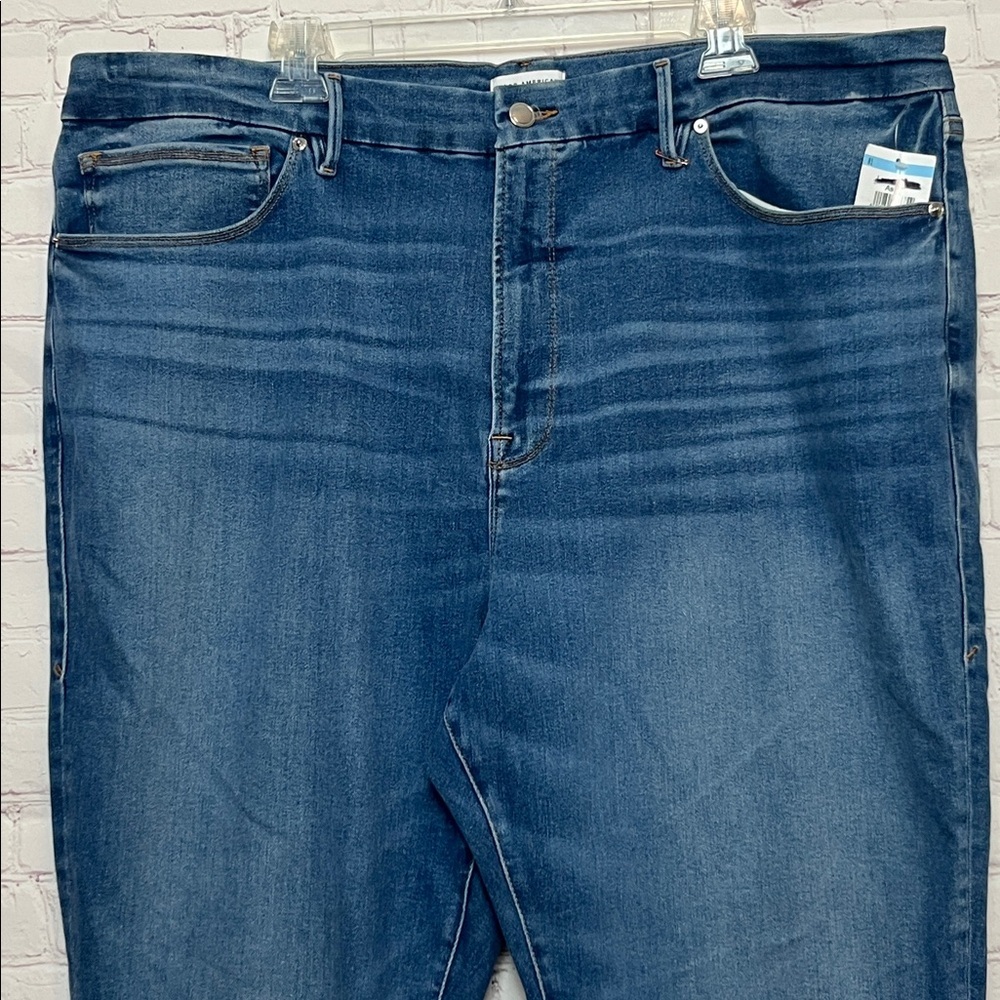 Good American Always Fits Good Legs Crop 28-32 - Picture 2 of 15